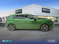 Usado Peugeot 308 Allure 130 CV (95 kW) 2024 Verde Berlina