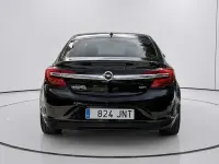 Usado Opel Insignia Selective 136 CV (100 kW) 2016 Negro Berlina