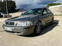 Usado Volvo S40 102 CV (75 kW) 2003 Beige Berlina