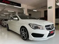 Usado Mercedes CLA200 Shooting Brake AMG line 136 CV (100 kW) 2015 Blanco Familiar