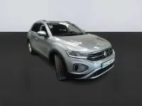 Usado VW T-Roc Life 116 CV (85 kW) 2023 Plateado SUV