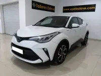 Begagnad Toyota C-HR Advance 122 HK (89 kW) 2022 Vit SUV