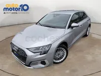 Usado Audi A3 116 CV (85 kW) 2022 Gris / plata Berlina