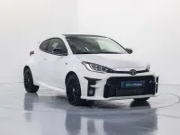 Usado Toyota Yaris 261 CV (191 kW) 2021 Blanco Utilitario