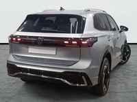 Usado VW Tiguan R-line 204 CV (150 kW) 2025 Plateado SUV