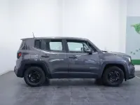 Usado Jeep Renegade Sport 120 CV (88 kW) 2021 Gris / plata SUV