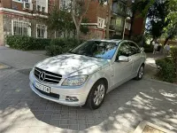 Usado Mercedes C220 Avantgarde 170 CV (125 kW) 2010 Gris / plata Berlina
