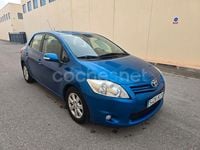 Usado Toyota Auris Active 90 CV (66 kW) 2012 Azul Berlina