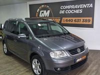 Usado VW Touran Highline 115 CV (84 kW) 2003 Gris / plata Monovolumen