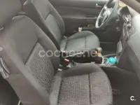 Usado VW Golf IV Conceptline 68 CV (50 kW) 2002 Negro Berlina