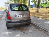 Usado Lancia Musa 95 CV (69 kW) 2005 Beige Monovolumen
