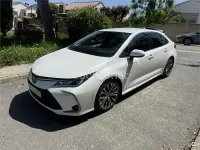 Usado Toyota Corolla Active 122 CV (89 kW) 2019 Blanco Berlina