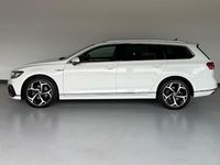 Usado VW Passat R-line 150 CV (110 kW) 2021 Blanco Familiar