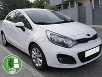 Usado Kia Rio 85 CV (62 kW) 2014 Blanco Berlina