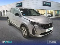 Usado Peugeot 3008 Allure 180 CV (132 kW) 2024 Gris / plata SUV