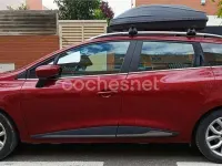 Usado Renault Clio Zen 90 CV (66 kW) 2016 Granate Familiar