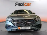 Usado Mercedes E300 313 CV (230 kW) 2024 Verde Berlina