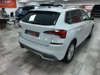 Usado Skoda Kamiq Style 110 CV (80 kW) 2023 Blanco SUV