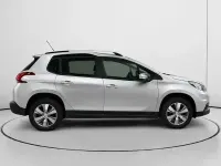 Usado Peugeot 2008 Style 82 CV (60 kW) 2018 Gris SUV