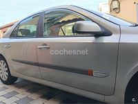 Usado Renault Laguna II Privilege 120 CV (88 kW) 2003 Gris / plata Berlina