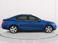 Usado Skoda Octavia 116 CV (85 kW) 2019 Azul Utilitario