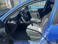 Usado Peugeot 206 70 CV (51 kW) 2004 Azul Berlina