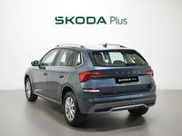Usado Skoda Kamiq Ambition 95 CV (69 kW) 2021 Gris SUV