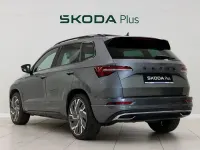 Usado Skoda Karoq SportLine 190 CV (139 kW) 2022 Gris SUV