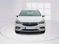 Usado Opel Astra Selective 110 CV (80 kW) 2019 Blanco Familiar