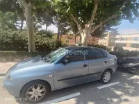 Usado Seat Cordoba Stella 64 CV (47 kW) 2004 Gris / plata Berlina