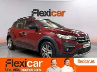 Usado Dacia Sandero Acces 75 CV (55 kW) 2021 Rojo Utilitario