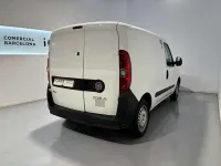 Usado Fiat Doblò 90 CV (66 kW) 2015 Blanco Monovolumen
