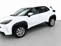 Usado Toyota Yaris Cross Active 116 CV (85 kW) 2022 Blanco SUV