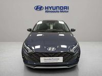 Usado Hyundai i20 80 CV (58 kW) 2024 Gris Utilitario