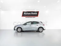 Usado Renault Mégane II Intens 140 CV (102 kW) 2021 Gris / plata Berlina
