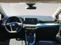 Usado Seat Arona Style 110 CV (80 kW) 2024 Gris SUV