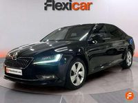 Usado Skoda Superb Style 190 CV (139 kW) 2018 Gris Berlina