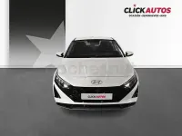 Usado Hyundai i20 100 CV (73 kW) 2025 Blanco Utilitario