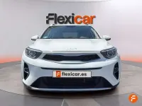 Usado Kia Stonic 101 CV (74 kW) 2022 Blanco SUV