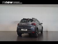 Usado Dacia Sandero Expression 101 CV (74 kW) 2024 Gris / plata Berlina