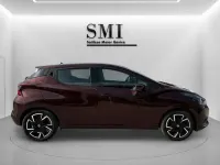 Usado Nissan Micra Acenta 92 CV (67 kW) 2022 Rojo Utilitario