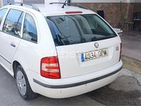 Usado Skoda Fabia Tour 75 CV (55 kW) 2005 Blanco Familiar