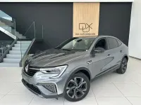 Usado Renault Arkana RS Line 160 CV (117 kW) 2023 Gris / plata SUV