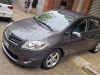 Usado Toyota Auris Active 126 CV (92 kW) 2010 Gris / plata Utilitario