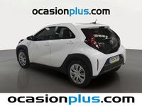 Usado Toyota Aygo X Play 72 CV (52 kW) 2023 Blanco SUV