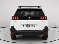 Usado Peugeot 5008 GT 136 CV (100 kW) 2024 Blanco SUV