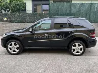 Usado Mercedes ML320 224 CV (164 kW) 2006 Negro SUV