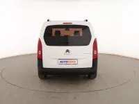 Usado Citroën Berlingo Feel 110 CV (80 kW) 2020 Blanco Monovolumen