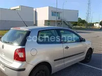 Usado VW Polo Conceptline 65 CV (47 kW) 2003 Gris / plata Berlina