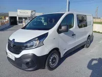 Usado Renault Trafic 114 CV (83 kW) 2015 Blanco Monovolumen